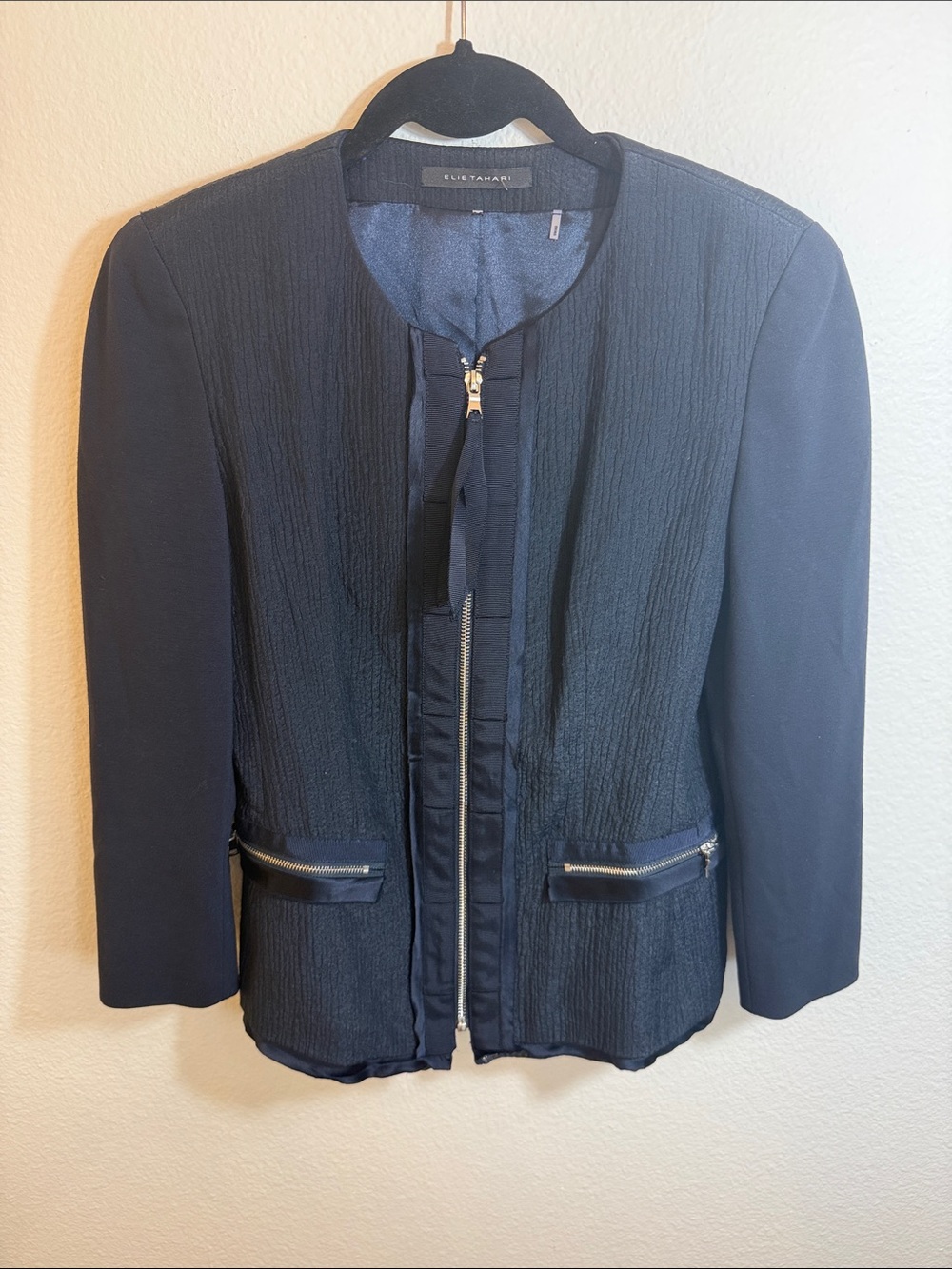 ELIE TAHARI Navy Textured Zip-Front Collarless Jacket